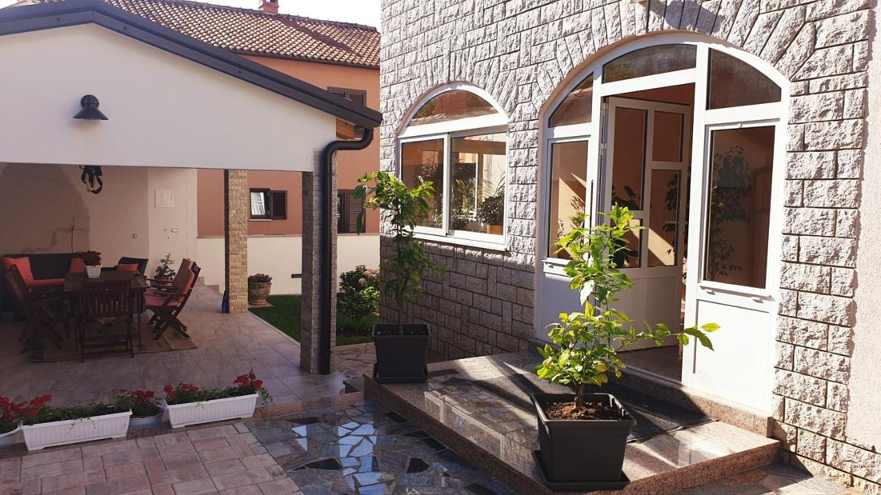 House Maric Apartment Porec Exterior photo
